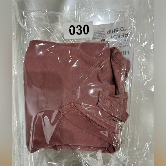 Lululemon‎ Tee Size Medium 8 To The Point Tee Quicksand Rose Pink Shirt - Picture 8 of 8